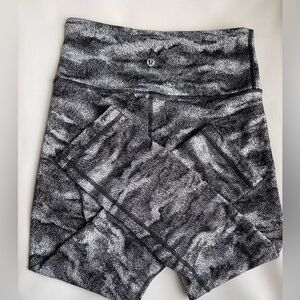 Lululemon Wunder Under Crop Hi-Rise Leggings Size 6